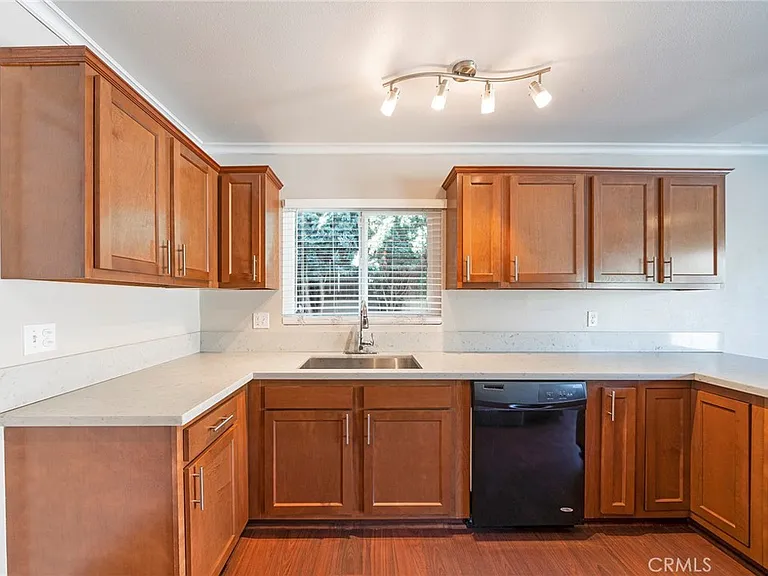 5125 W Crystal Ln — Photo 9