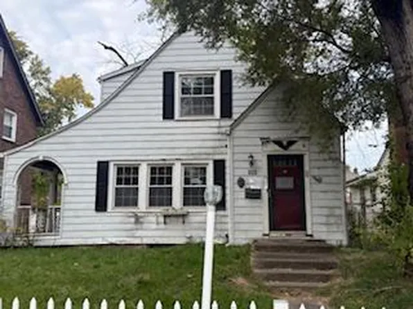 306 Elizabeth St, Calumet City, IL 60409