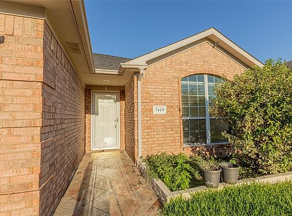 3rd image of 7419 Fossil Creek Dr