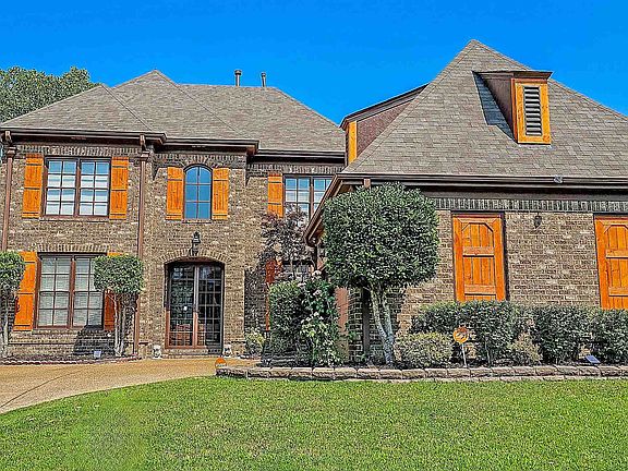 3rd image of 8906 River Pine Dr