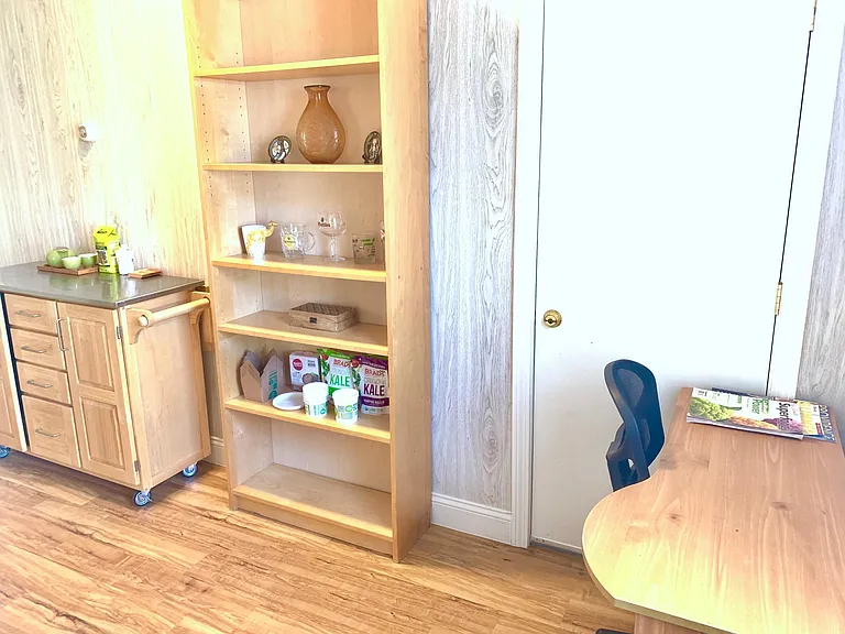 57 Preston St #1L — Photo 35