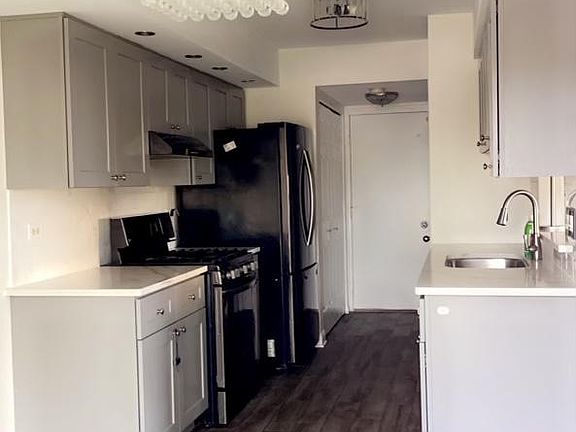 3rd image of 8012 160th St