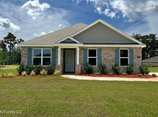 64 Monarch Dr, Lucedale, MS 39452