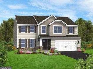 18 Long Bend Dr, Carlisle, PA 17015