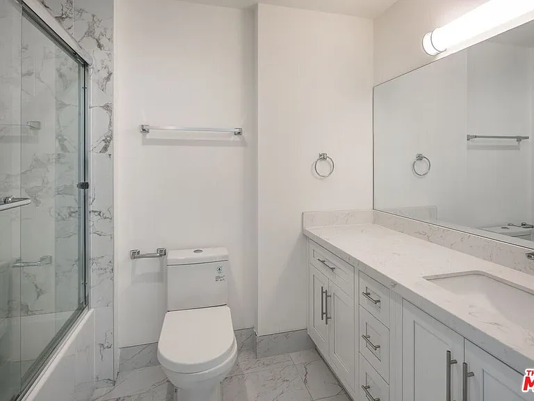 1237 S 90035th Ave #202 — Photo 22