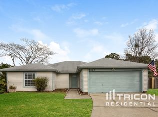 2233 Wahine Dr E, Jacksonville, FL 32246