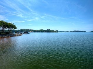 18128 Harbor Light Blvd, Cornelius, NC 28031