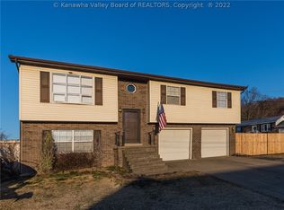 34 Red Oak Dr, Culloden, WV 25510