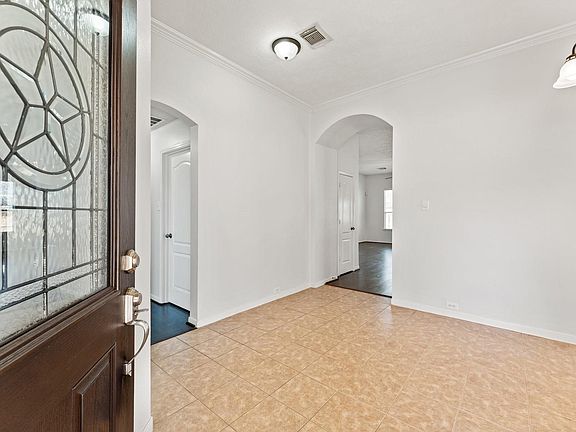 5th image of 30106 Saw Oaks Dr