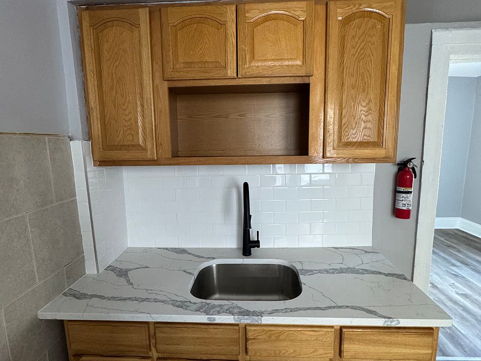 1st image of 488 Norwood St Floor 1