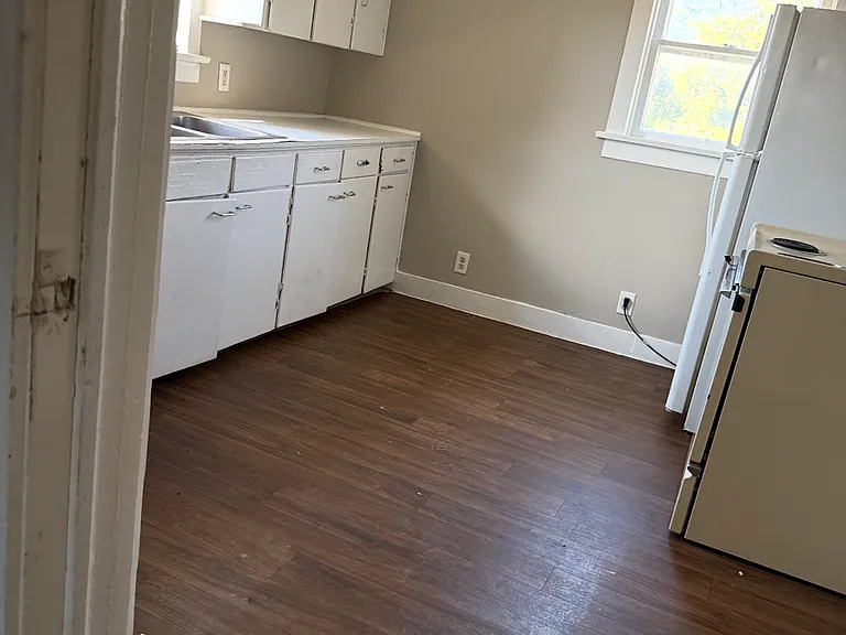 715 Osage St — Photo 9