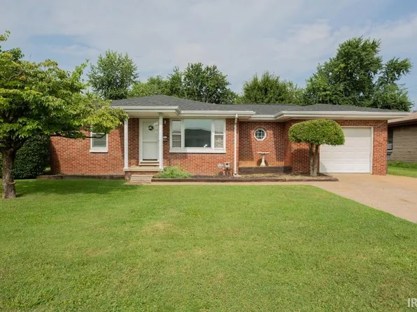 1512 N Villa Dr, Evansville, IN 47711