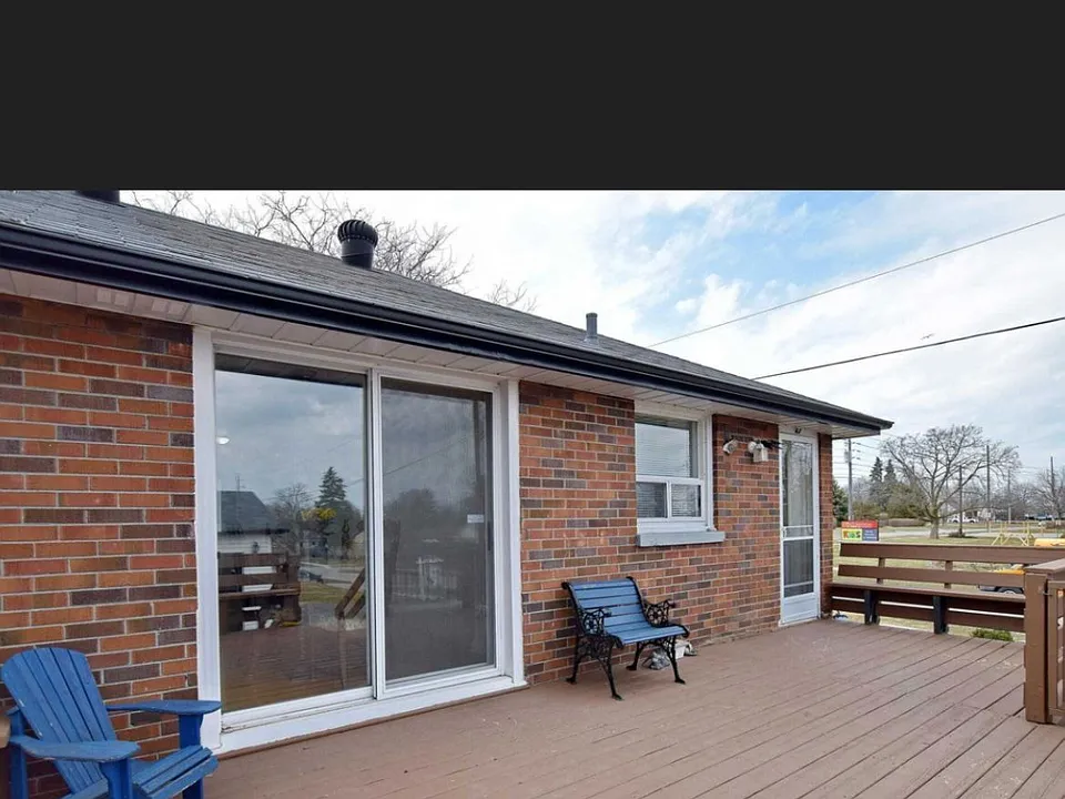 425 Stevenson Rd N