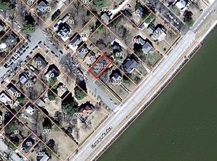 16 Park Ave, Newport News, VA 23607