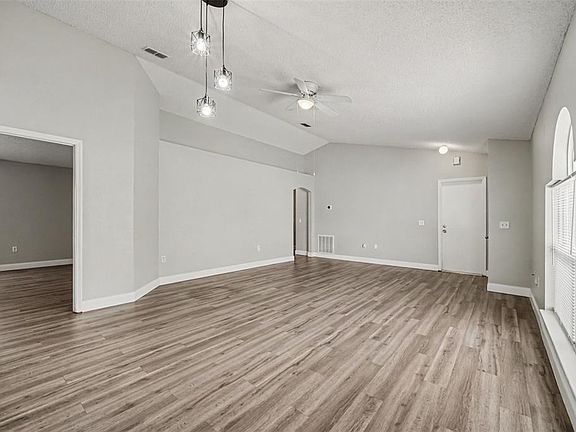 3rd image of 104 Orion Way