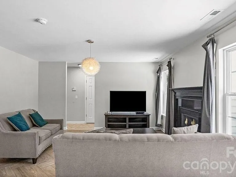 2011 Stargrass Ct — Photo 14