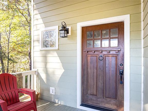 4th image of 4212 Phillips Ln