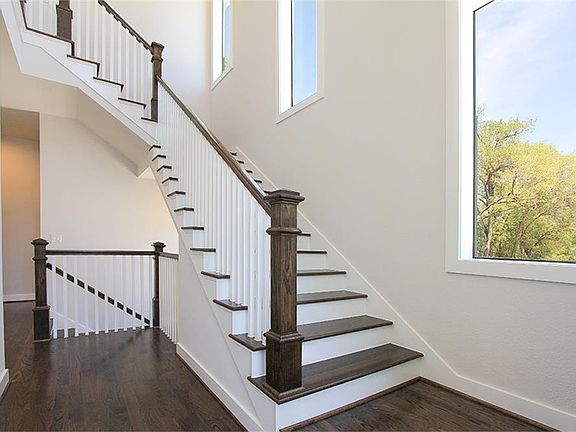 3rd image of 11006 Avenu Malkenu Ave