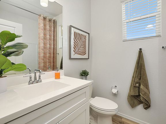 This image is of the Sagebrush Model Home. Options and colors may vary.
