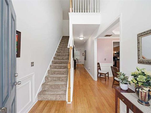 3rd image of 4363 Walforde Blvd