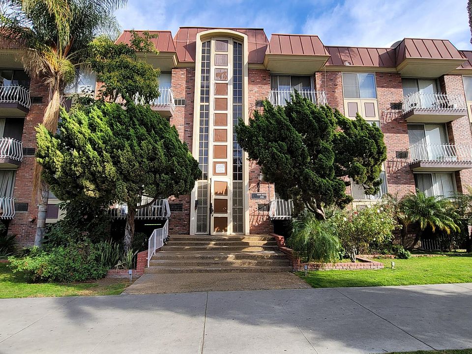 Curbside view of Building