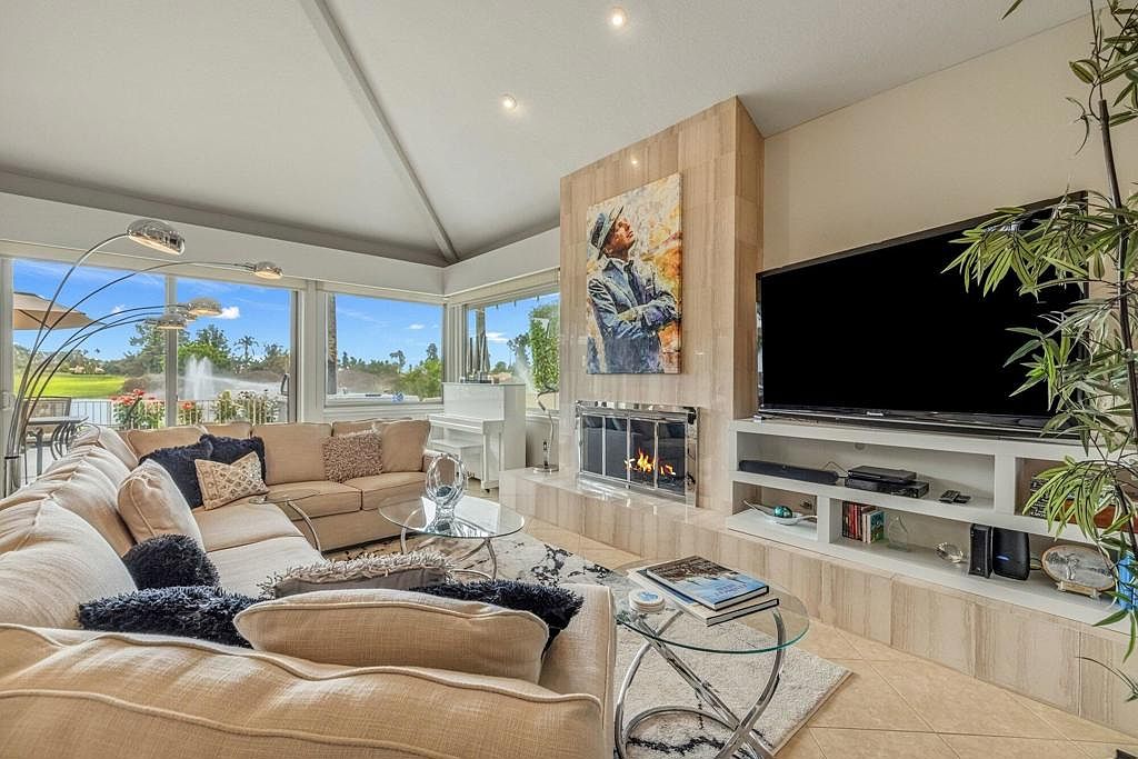 230 Kavenish Dr