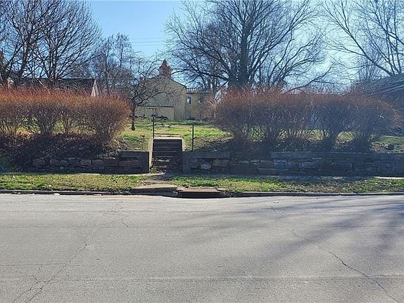 2nd image of 1511 Franklin Ave