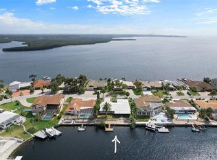 4945 Southshore Dr, New Pt Richey, FL 34652
