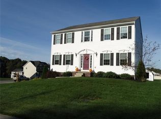 11560 Beacon Dr, North Huntingdon, PA 15642