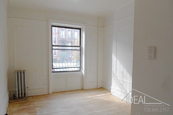 1st image of 581 Park Pl APT 3R