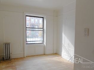 581 Park Pl APT 3R, Brooklyn, NY 11238