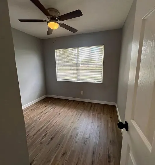 1221 Cypress Ln — Photo 23