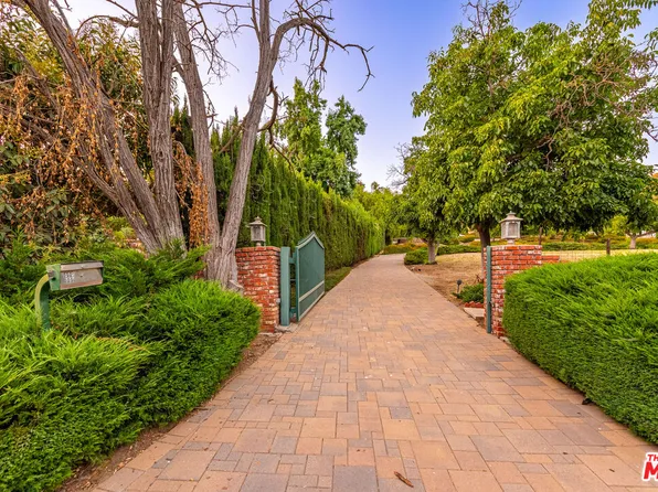 24845 Mulholland Hwy, Calabasas, CA 91302
