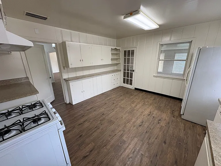 309 W Noble Ave — Photo 7