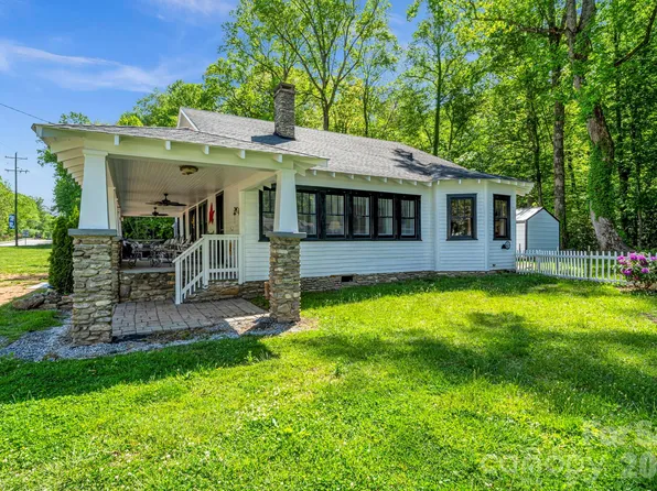 2355 Soco Rd, Maggie Valley, NC 28751