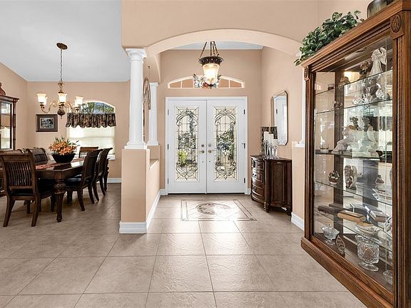 5th image of 1801 Magdalina Dr