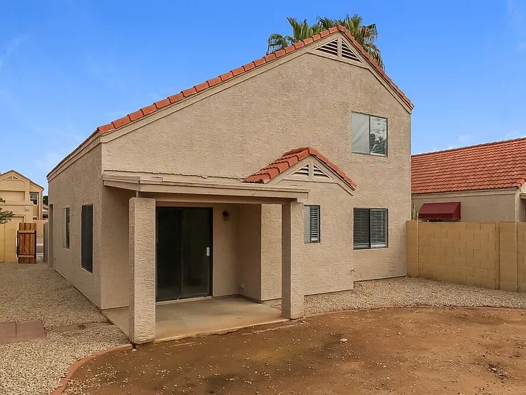 19412 N 76th Ave — Photo 16