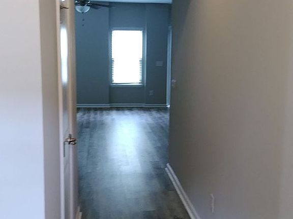 2nd image of 206 Park Meadows Dr