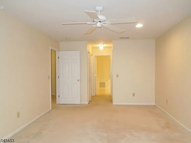 15 Barge Ct — Photo 13