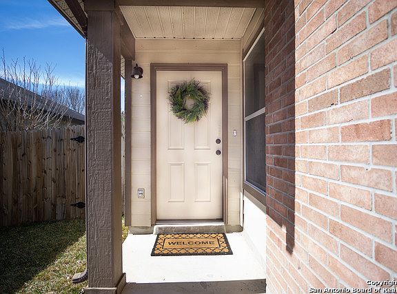 2nd image of 7907 Cortland Oak