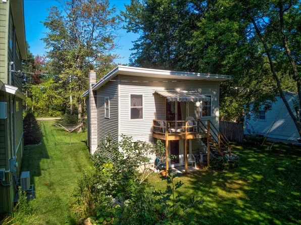 215 Broadlake Road, Colchester, VT 05446