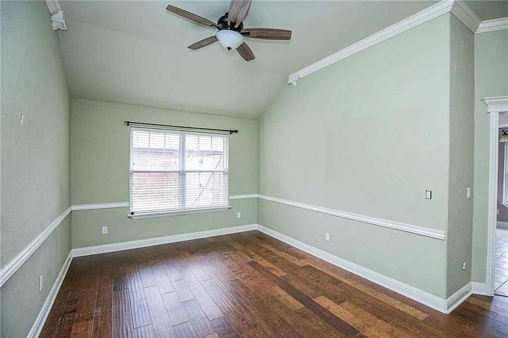 3 bed, 1646 sqft, $2,350 — Photo 4
