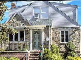 19302 48th Ave, Fresh Meadows, NY 11365