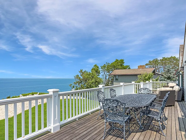2700 Sound Dr — Photo 15