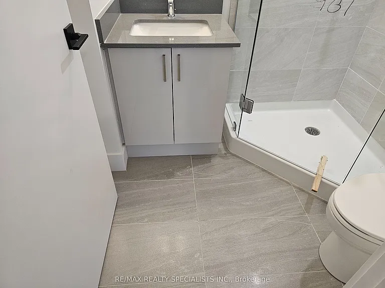 2782 Barton St E #105 — Photo 6