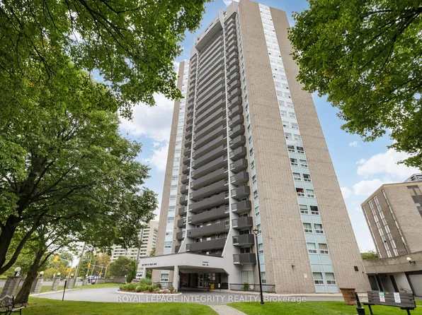 1380 Prince Of Wales Dr, Ottawa, ON