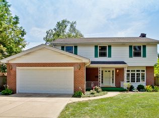 1615 E Dogwood Ln, Mount Prospect, IL