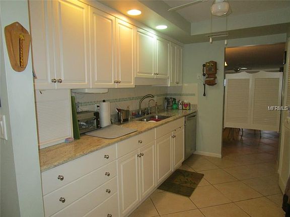 3rd image of 5980 Shore Blvd S APT 412