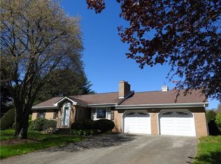 7111 Country Club Rd, Butler, PA 16001