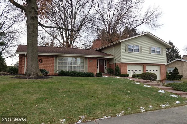 642 Highland Ave photo 1